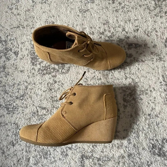 TOMS Desert Wedge Corduroy Bootie camel  8.5 - Picture 1 of 11